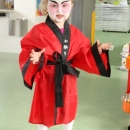 Trochu gejša, trochu karatistka :-)