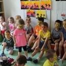 No a takhle jako zvířátka jsme šli obědvat!  