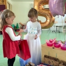 46. Emička Š. slaví 5 (57).jpg